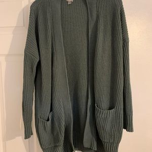 Aerie Cardigan Sweater open with pockets Size XS Green